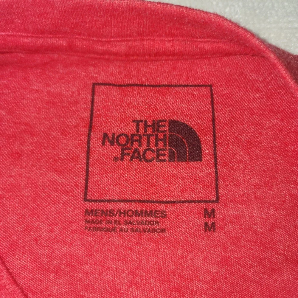 The North Face Mens Red Grizzly Bear Graphic T-Shirt Short Sleeve Medium M